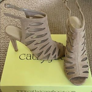 Cathy Jean Beige Heels